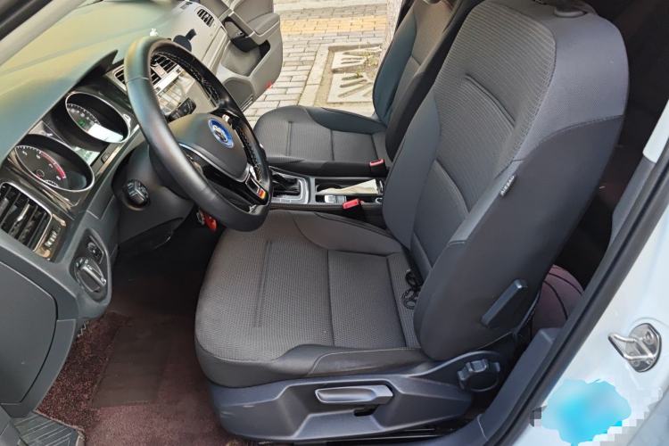 Used Volkswagen Golf 2017 230TSI Automatic Comfort Edition – Celebrating Milestone of One Million Units Left Front Seat