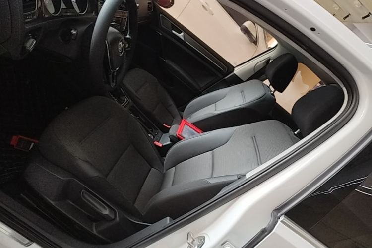 Used Volkswagen Golf 2017 230TSI Automatic Comfort Edition – Celebrating Milestone of One Million Units Left Front Seat