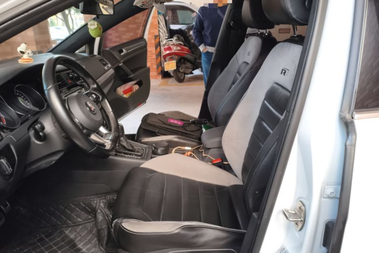 Used Volkswagen Golf 2017 280TSI Automatic R-Line Million-Vehicle Commemorative Edition Left Front Seat