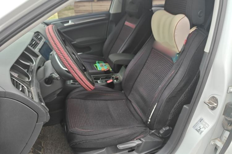 Used Volkswagen Golf 2017 230TSI Automatic Comfort Edition – Celebrating Milestone of One Million Units Left Front Seat