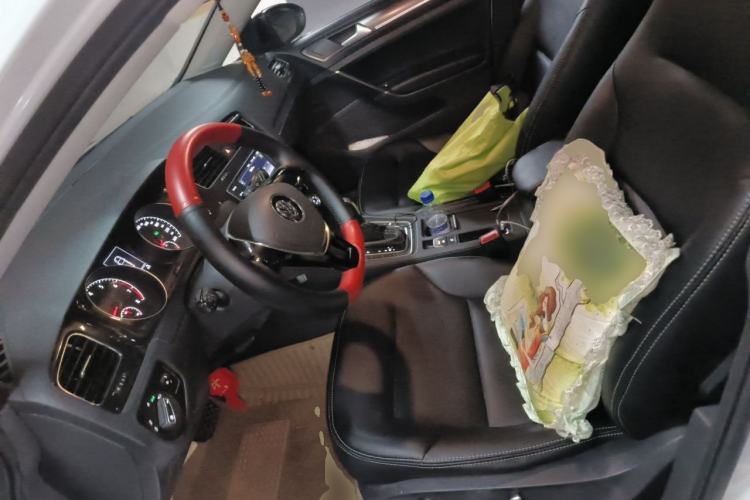Used Volkswagen Golf 2017 230TSI Automatic Comfort Edition – Celebrating Milestone of One Million Units Left Front Seat