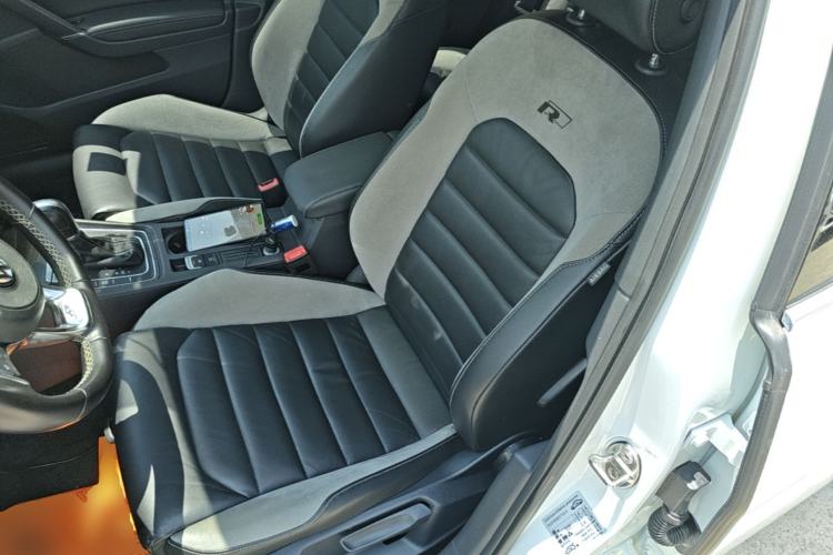 Used Volkswagen Golf 2017 280TSI Automatic R-Line Million-Vehicle Commemorative Edition Left Front Seat
