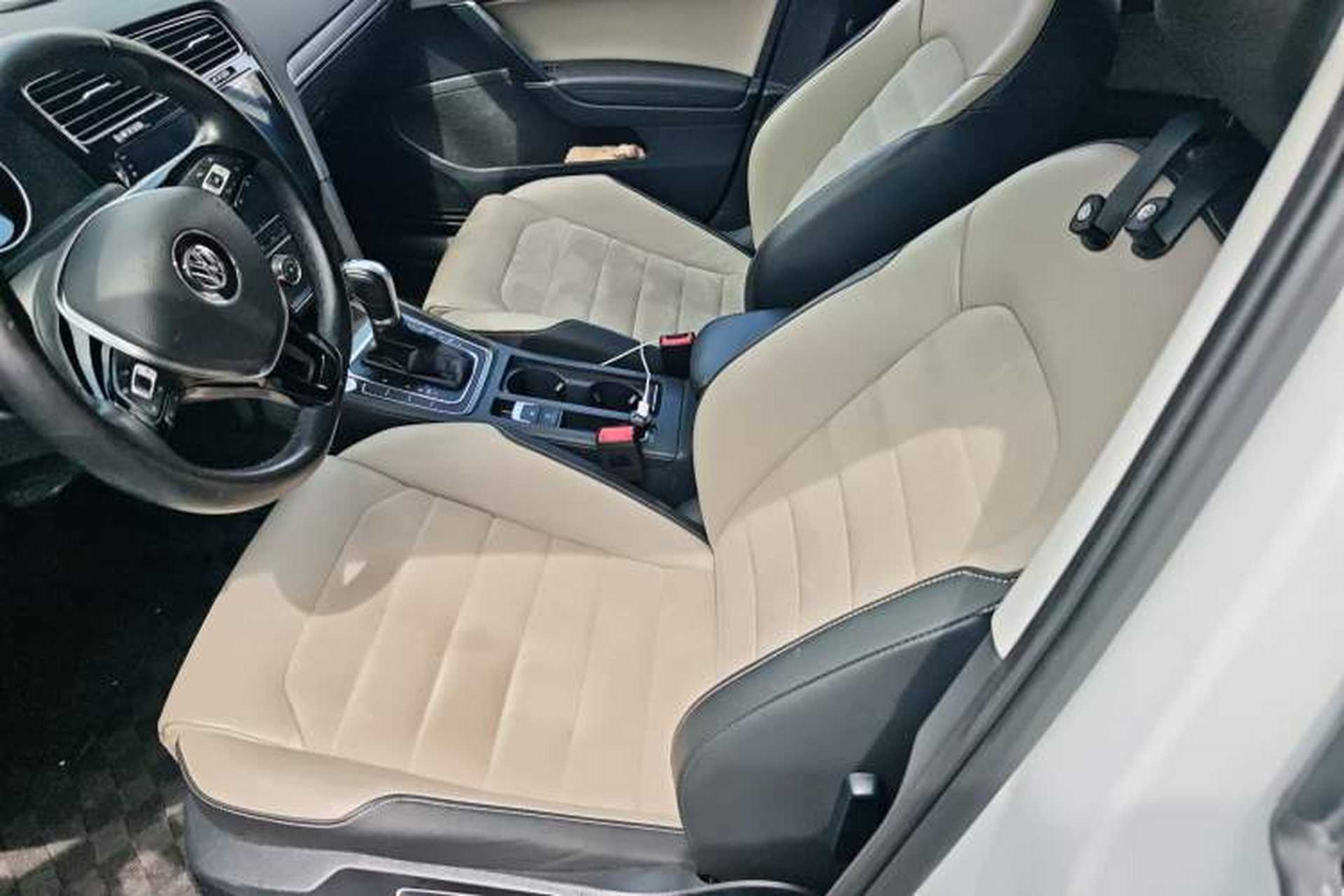 Used Volkswagen Golf 2017 230TSI Automatic Luxury Million-Vehicle Commemorative Edition Left Front Seat