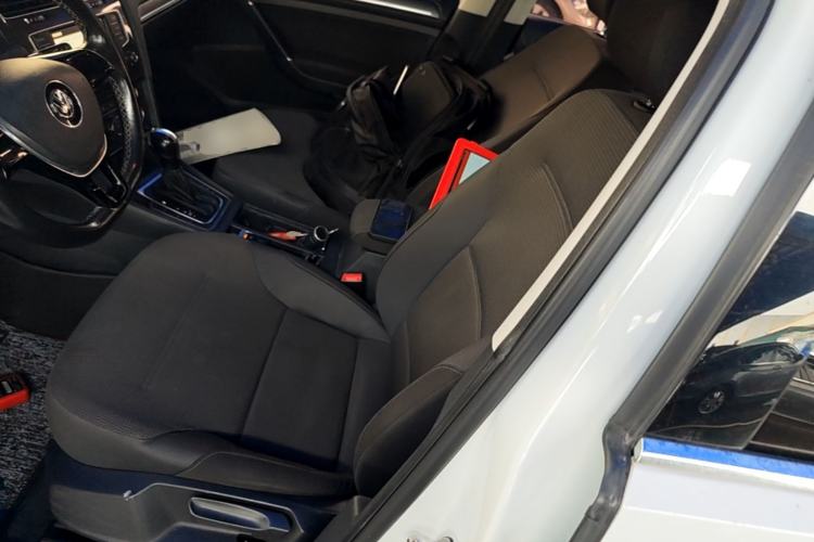 Used Volkswagen Golf 2017 230TSI Automatic Comfort Edition – Celebrating Milestone of One Million Units Left Front Seat