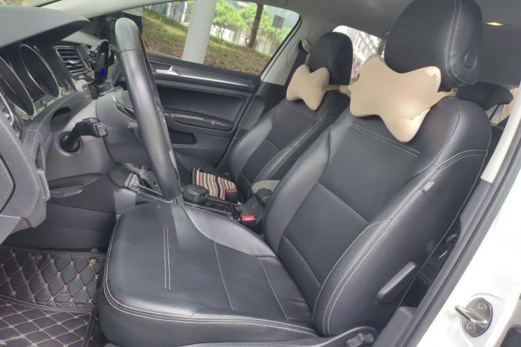 Used Volkswagen Golf 2017 230TSI Automatic Comfort Edition – Celebrating Milestone of One Million Units Left Front Seat