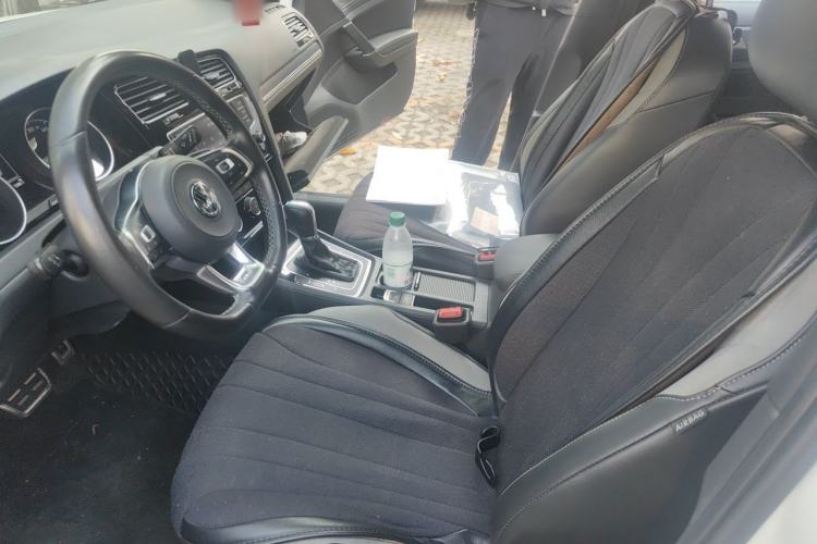 Used Volkswagen Golf 2017 280TSI Automatic R-Line Million-Vehicle Commemorative Edition Left Front Seat