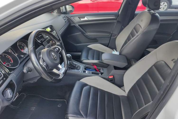 Used Volkswagen Golf 2017 280TSI Automatic R-Line Million-Vehicle Commemorative Edition Left Front Seat