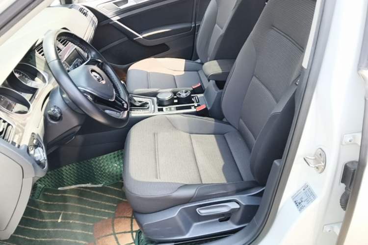 Used Volkswagen Golf 2017 230TSI Automatic Comfort Edition – Celebrating Milestone of One Million Units Left Front Seat