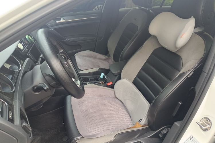 Used Volkswagen Golf 2017 280TSI Automatic R-Line Million-Vehicle Commemorative Edition Left Front Seat