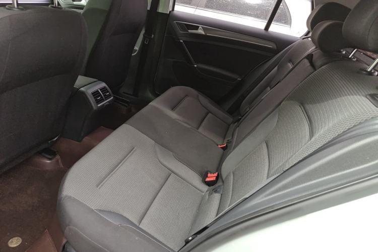 Used Volkswagen Golf 2017 230TSI Automatic Comfort Edition – Celebrating Milestone of One Million Units Left Rear Seat