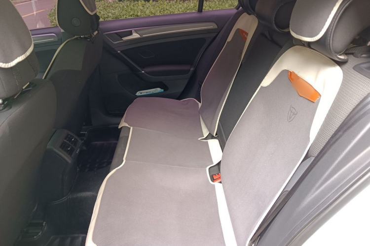 Used Volkswagen Golf 2017 230TSI Automatic Comfort Edition – Celebrating Milestone of One Million Units Left Rear Seat