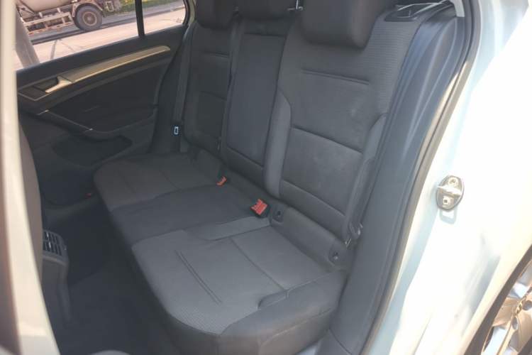 Used Volkswagen Golf 2017 230TSI Automatic Comfort Edition – Celebrating Milestone of One Million Units Left Rear Seat