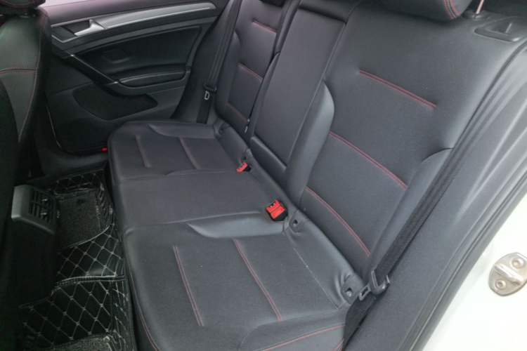 Used Volkswagen Golf 2017 230TSI Automatic Comfort Edition – Celebrating Milestone of One Million Units Left Rear Seat