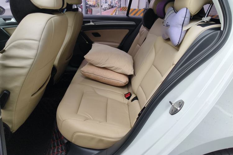 Used Volkswagen Golf 2017 230TSI Automatic Comfort Edition – Celebrating Milestone of One Million Units Left Rear Seat