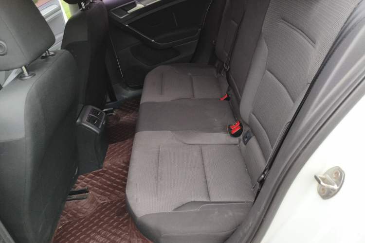 Used Volkswagen Golf 2017 230TSI Automatic Comfort Edition – Celebrating Milestone of One Million Units Left Rear Seat