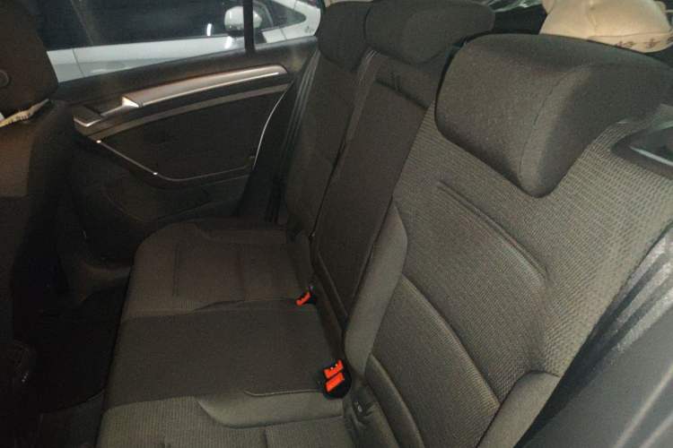 Used Volkswagen Golf 2017 230TSI Automatic Comfort Edition – Celebrating Milestone of One Million Units Left Rear Seat