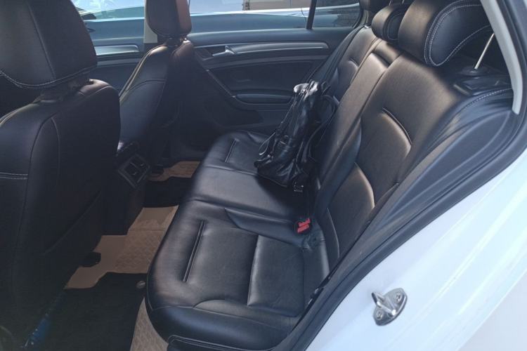Used Volkswagen Golf 2017 230TSI Automatic Comfort Edition – Celebrating Milestone of One Million Units Left Rear Seat