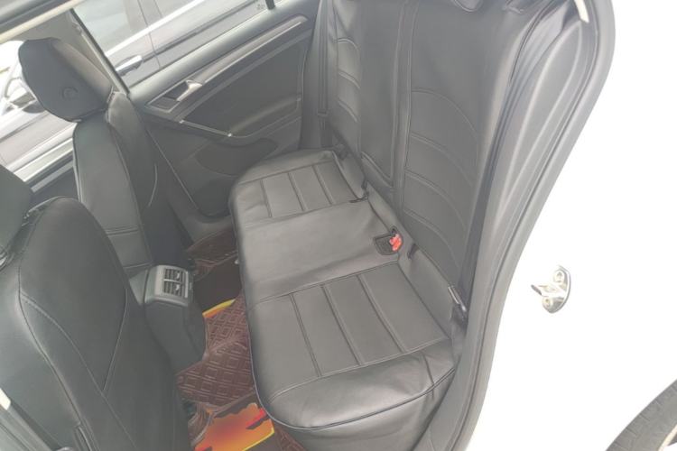 Used Volkswagen Golf 2017 230TSI Automatic Comfort Edition – Celebrating Milestone of One Million Units Left Rear Seat