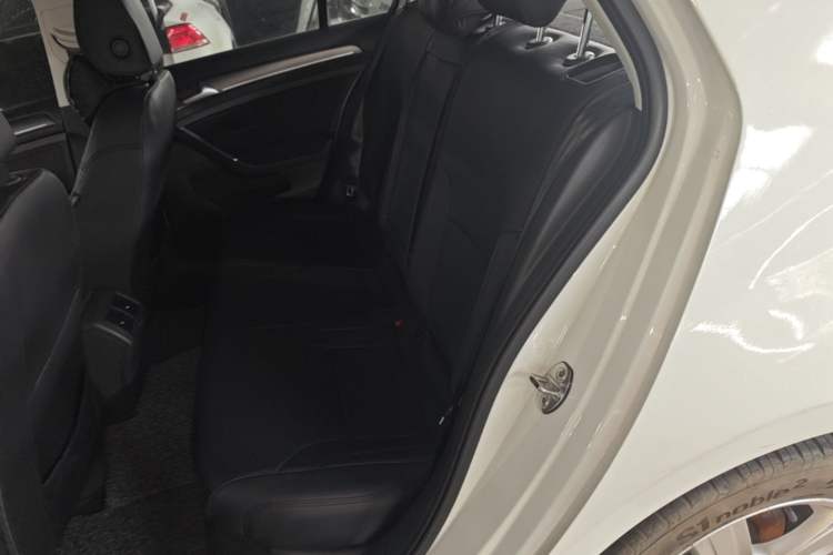 Used Volkswagen Golf 2017 230TSI Automatic Comfort Edition – Celebrating Milestone of One Million Units Left Rear Seat
