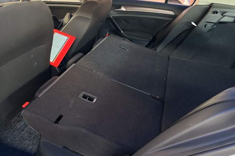 Used Volkswagen Golf 2017 230TSI Automatic Comfort Edition – Celebrating Milestone of One Million Units Left Rear Seat