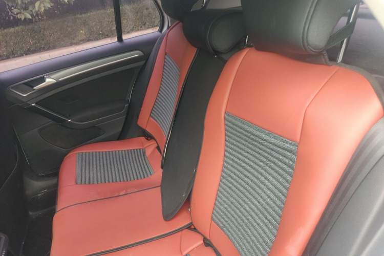 Used Volkswagen Golf 2017 230TSI Automatic Comfort Edition – Celebrating Milestone of One Million Units Left Rear Seat