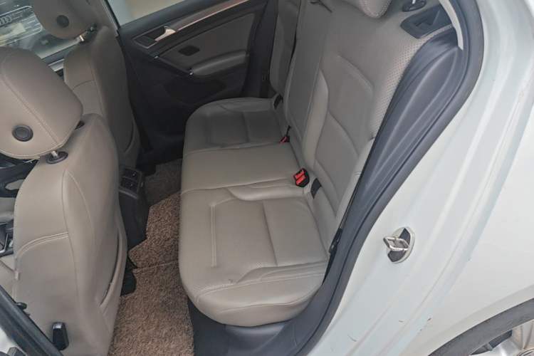 Used Volkswagen Golf 2017 230TSI Manual Comfort Edition – Celebrating Milestone of One Million Units Left Rear Seat