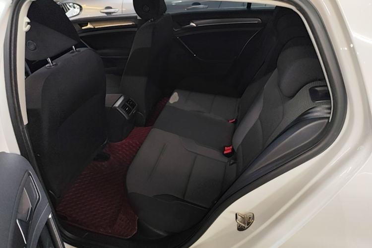 Used Volkswagen Golf 2017 230TSI Automatic Comfort Edition – Celebrating Milestone of One Million Units Left Rear Seat