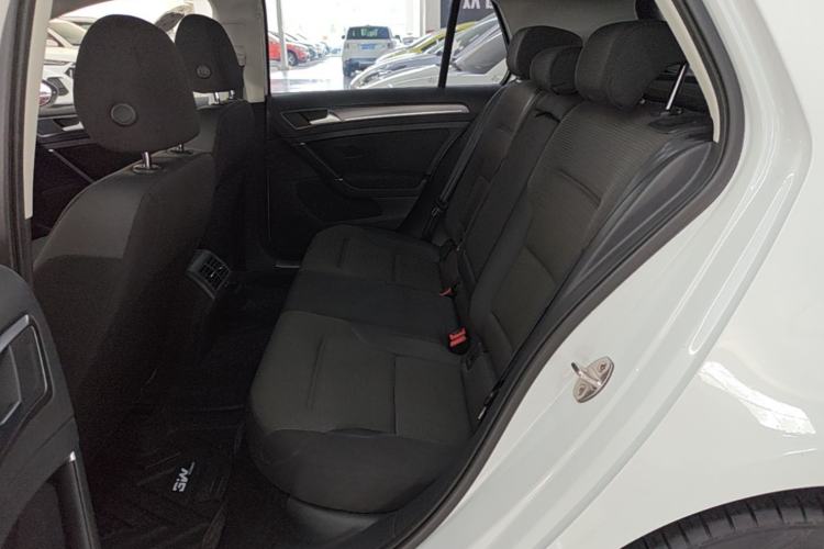 Used Volkswagen Golf 2017 1.6L Automatic Comfort Million-Vehicle Anniversary Edition Left Rear Seat