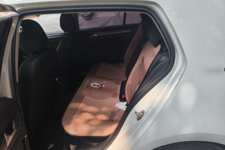 Used Volkswagen Golf 2017 230TSI Automatic Comfort Edition – Celebrating Milestone of One Million Units Left Rear Seat