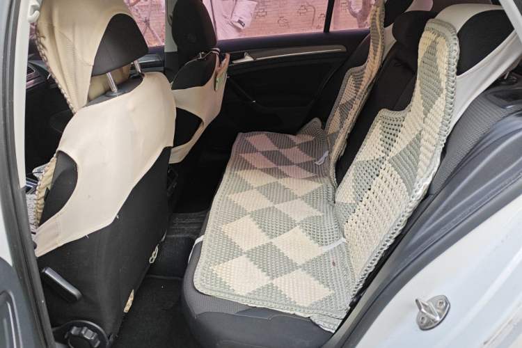 Used Volkswagen Golf 2017 230TSI Automatic Comfort Edition – Celebrating Milestone of One Million Units Left Rear Seat