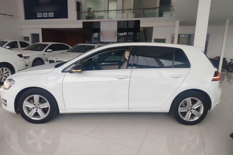 Used Volkswagen Golf 2017 230TSI Automatic Comfort Edition – Celebrating Milestone of One Million Units Left Side