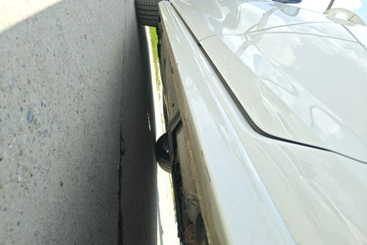 Used Volkswagen Golf 2017 280TSI Automatic R-Line Million-Vehicle Commemorative Edition Left Side Sill