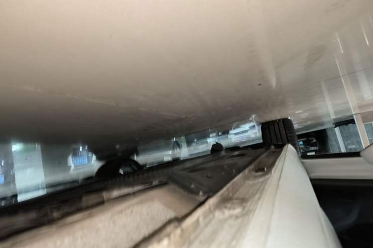 Used Volkswagen Golf 2017 1.6L Automatic Comfort Million-Vehicle Anniversary Edition Left Side Sill
