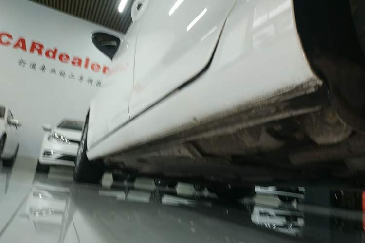 Used Volkswagen Golf 2017 230TSI Automatic Luxury Million-Vehicle Commemorative Edition Left Side Sill