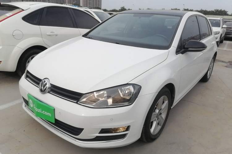 Used Volkswagen Golf 2017 1.6L Automatic Comfort Million-Vehicle Anniversary Edition Guazi used car, China used car export, Used car for sale, Used  cars, Cheapest cars for sale
