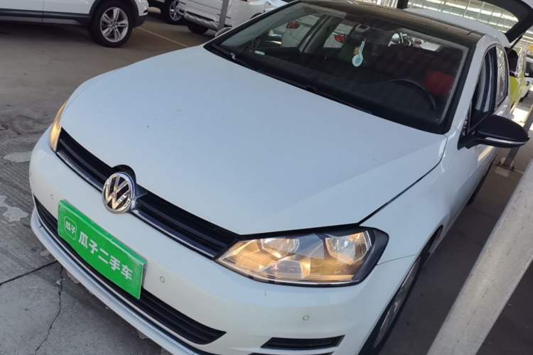 Ojetý Volkswagen Golf 2017 230TSI Automatic Comfort Edition – Celebrating Milestone of One Million Units Guazi used car, China used car export, Used car for sale, Used  cars, Cheapest cars for sale