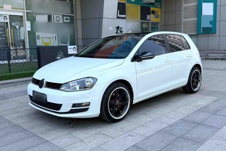 Used Volkswagen Golf 2017 1.6L Automatic Comfort Million-Vehicle Anniversary Edition Guazi used car, China used car export, Used car for sale, Used  cars, Cheapest cars for sale