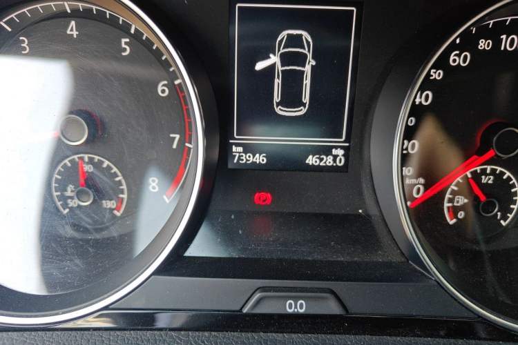 Used Volkswagen Golf 2017 280TSI Automatic R-Line Million-Vehicle Commemorative Edition Odometer Close Up