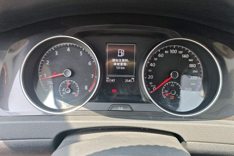 Used Volkswagen Golf 2017 230TSI Automatic Comfort Edition – Celebrating Milestone of One Million Units Odometer Close Up