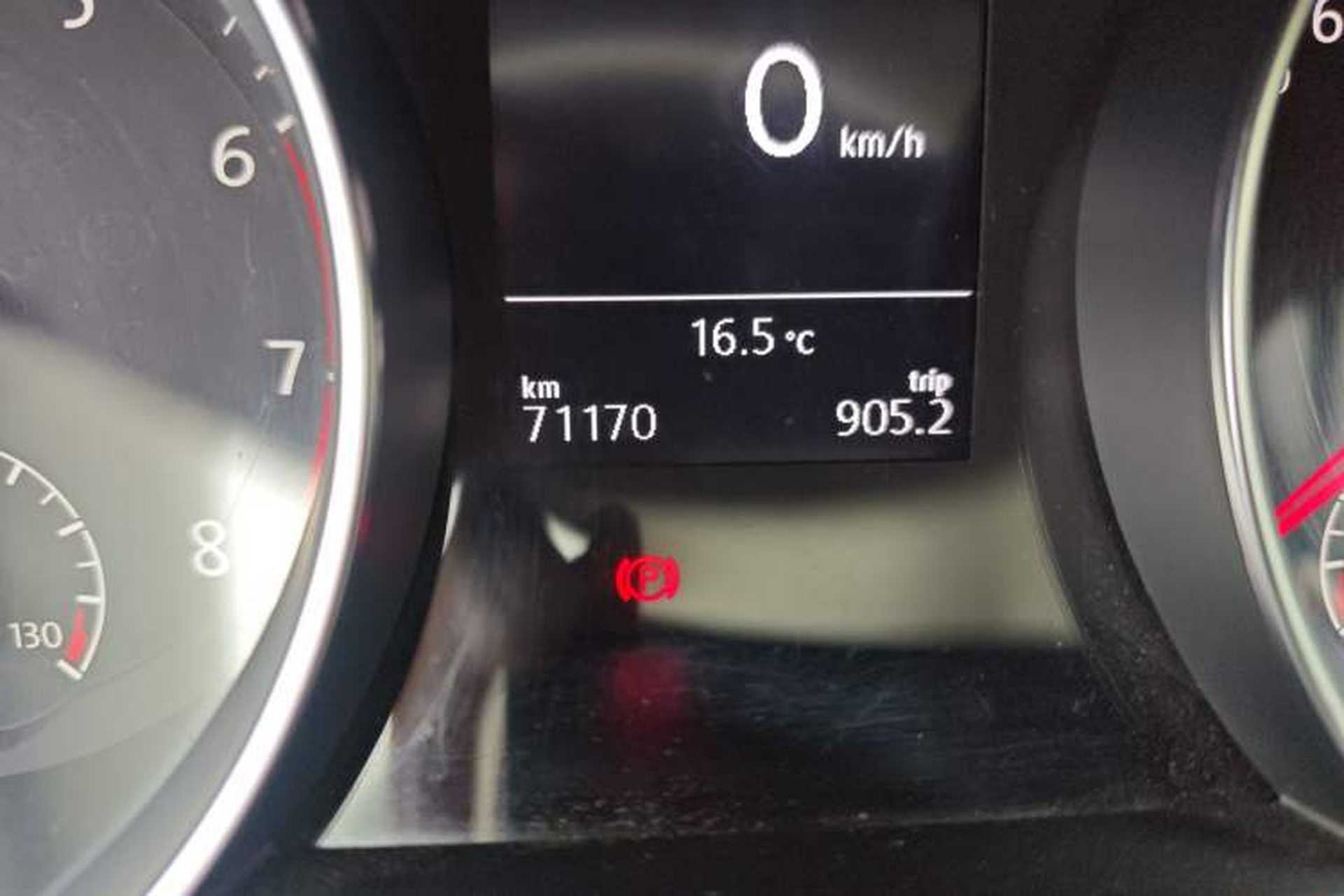 Used Volkswagen Golf 2017 230TSI Automatic Comfort Edition – Celebrating Milestone of One Million Units Odometer Close Up