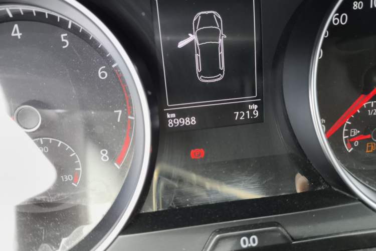 Used Volkswagen Golf 2017 230TSI Automatic Luxury Million-Vehicle Commemorative Edition Odometer Close Up