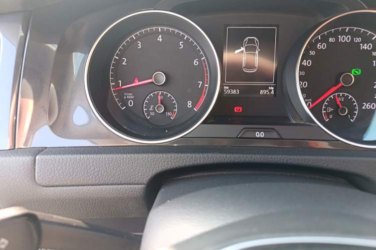 Used Volkswagen Golf 2017 230TSI Automatic Comfort Edition – Celebrating Milestone of One Million Units Odometer Close Up