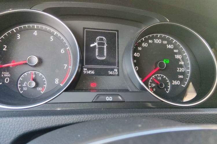 Used Volkswagen Golf 2017 230TSI Automatic Comfort Edition – Celebrating Milestone of One Million Units Odometer Close Up