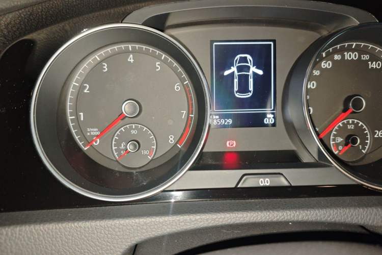 Used Volkswagen Golf 2017 280TSI Automatic R-Line Million-Vehicle Commemorative Edition Odometer Close Up