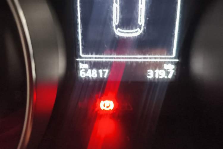 Used Volkswagen Golf 2017 230TSI Automatic Comfort Edition – Celebrating Milestone of One Million Units Odometer Close Up