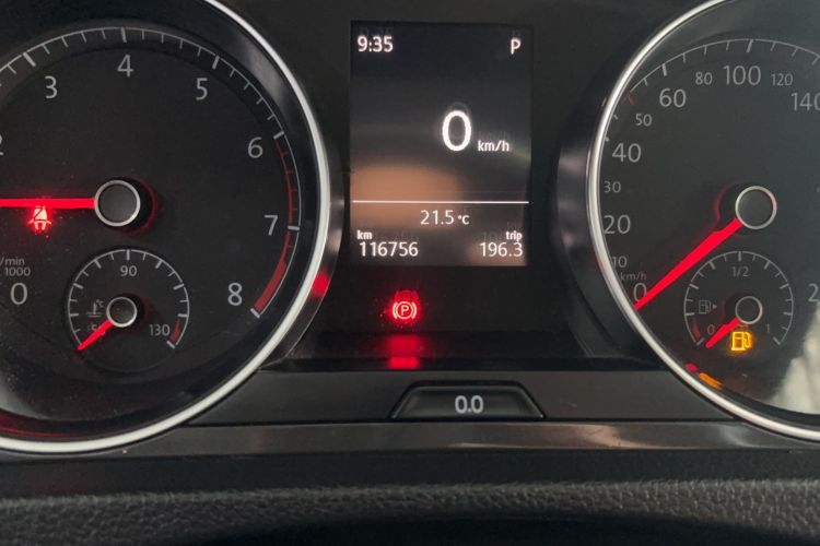 Used Volkswagen Golf 2017 230TSI Automatic Comfort Edition – Celebrating Milestone of One Million Units Odometer Close Up