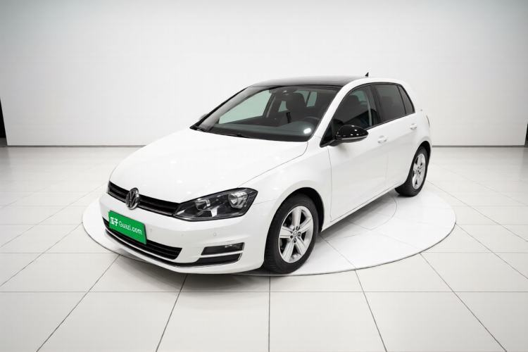 Used Volkswagen Golf 2017 230TSI Automatic Comfort Edition – Celebrating Milestone of One Million Units Guazi used car, China used car export, Used car for sale, Used  cars, Cheapest cars for sale