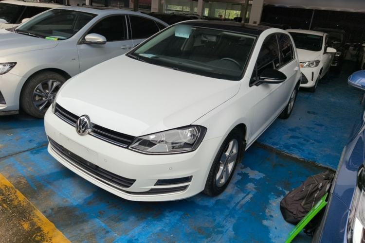 Used Volkswagen Golf 2017 1.6L Automatic Comfort Million-Vehicle Anniversary Edition Guazi used car, China used car export, Used car for sale, Used  cars, Cheapest cars for sale
