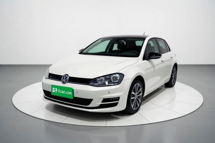 Used Volkswagen Golf 2017 230TSI Automatic Luxury Million-Vehicle Commemorative Edition Guazi used car, China used car export, Used car for sale, Used  cars, Cheapest cars for sale