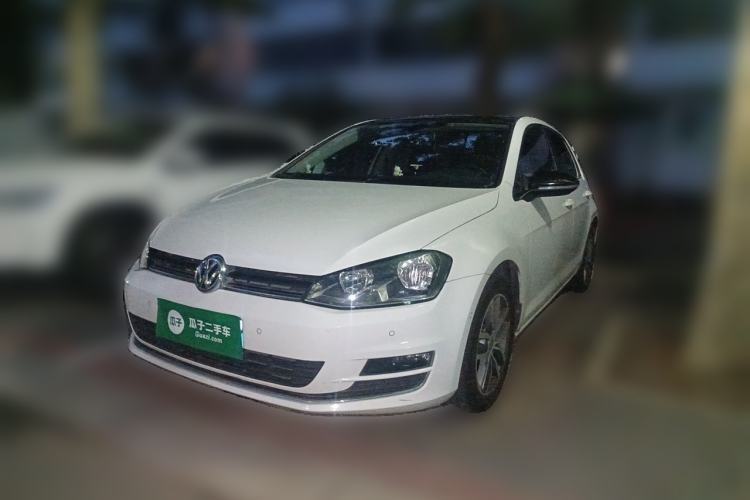Used Volkswagen Golf 2017 230TSI Automatic Luxury Million-Vehicle Commemorative Edition Guazi used car, China used car export, Used car for sale, Used cars, Cheapest cars for sale